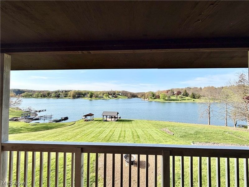 47817 Tomahawk Drive, Negley, OH 44441 Photo 4