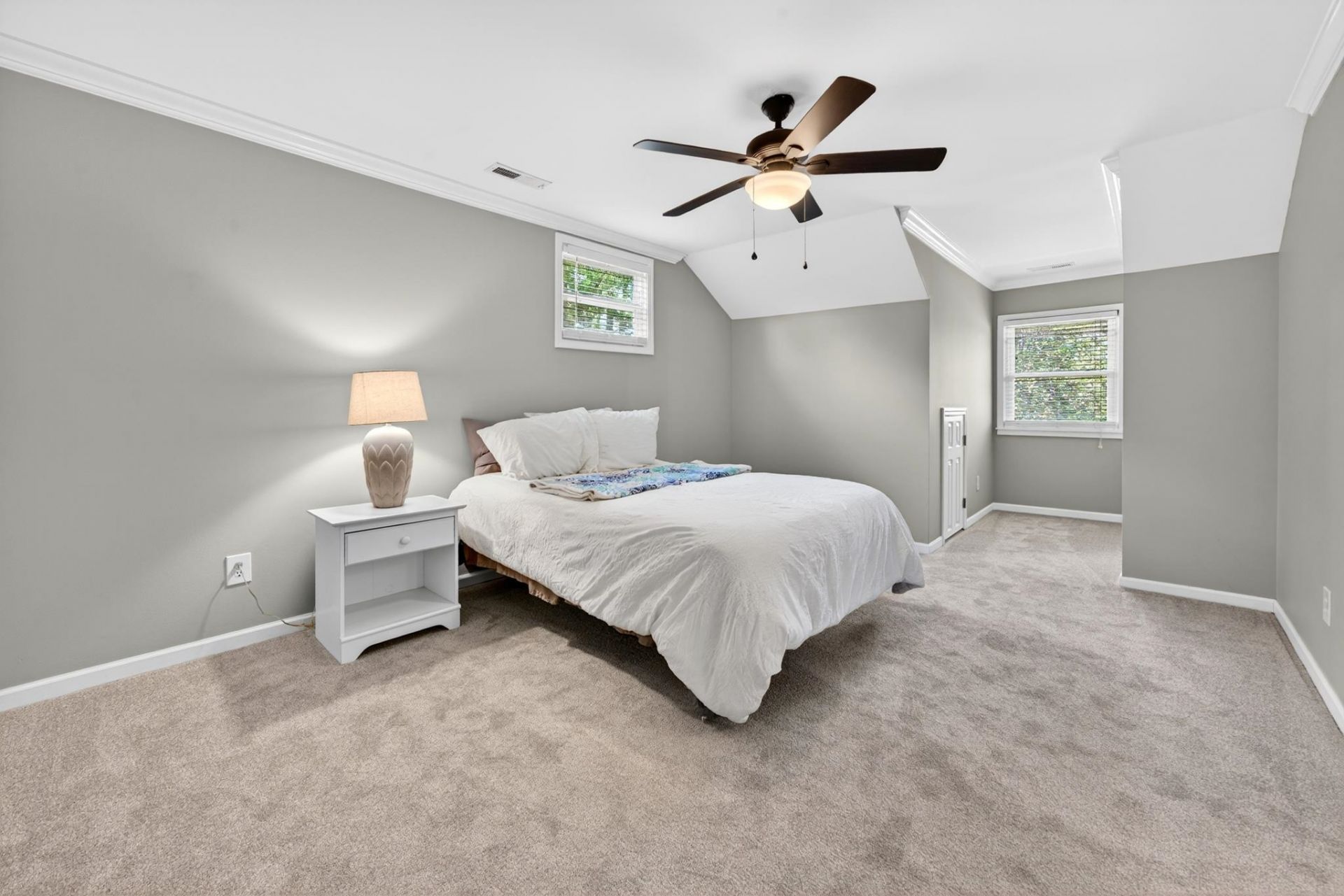 1602 Royal Oak Circle Photo 24