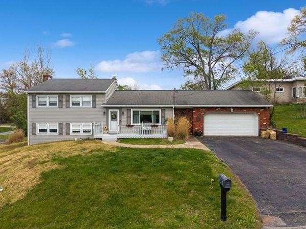 709 Farview Drive, Greensburg, PA 15601