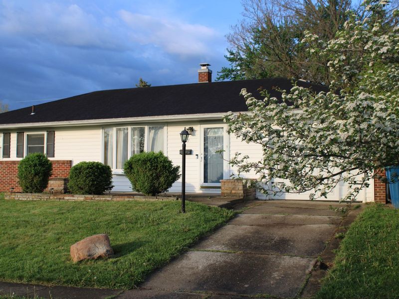 337 Miles Avenue, Tipp City, OH 45371 Photo 3