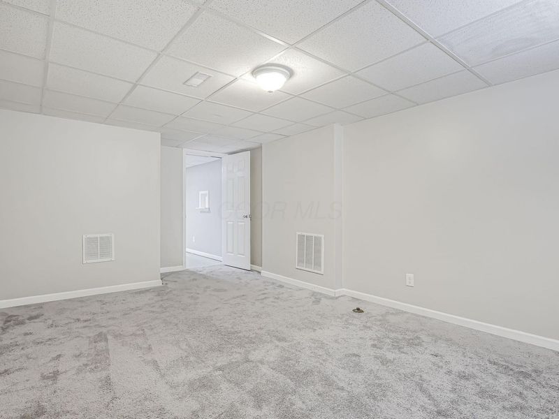 159 Pasadena Avenue, Columbus, OH 43228 Photo 33