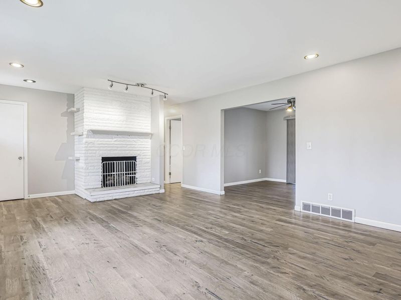 159 Pasadena Avenue, Columbus, OH 43228 Photo 7