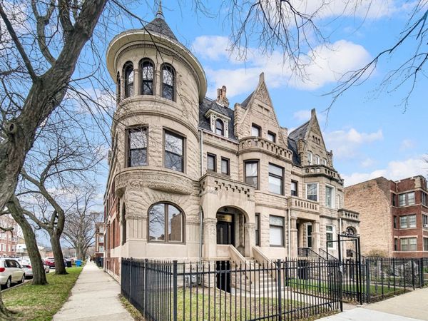 4558 S Ellis Avenue , Chicago, IL 60653