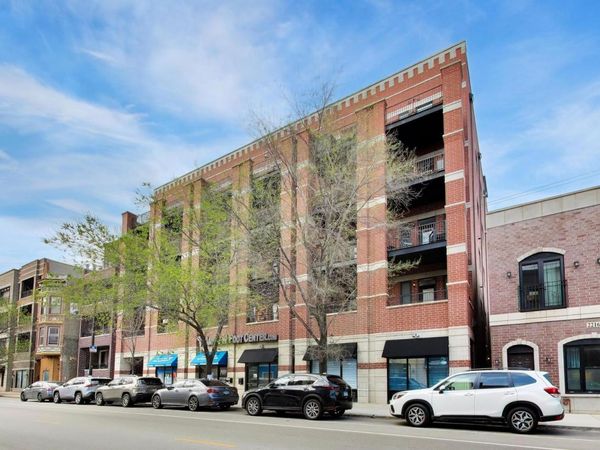 2222 W Belmont Avenue , Unit 501, Chicago, IL 60618