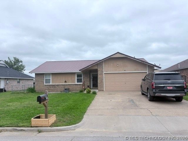 1145 S Haynie Street, Skiatook, OK 74070 Main Photo