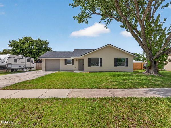 1307 Dexter Drive, Unit W, Port Orange, FL 32129