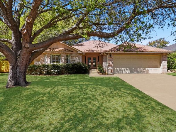 166 Turkey RUN, Meadowlakes, TX 78654