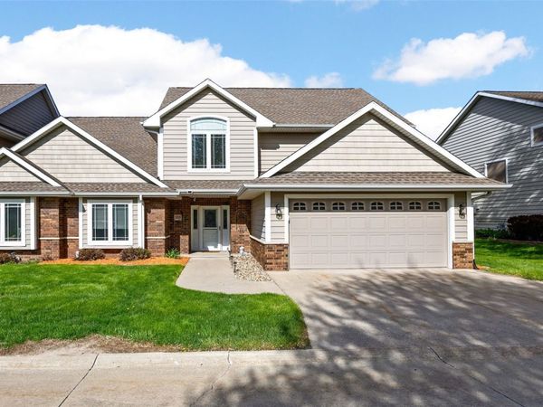 105 Wild Rose Ln , Solon, IA 52333