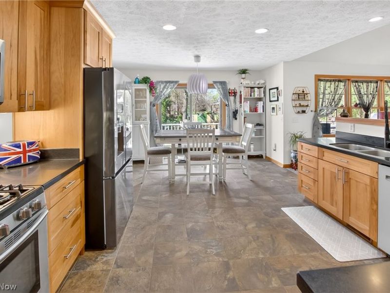 269 Chart Road , Cuyahoga Falls, OH 44223 Photo 11