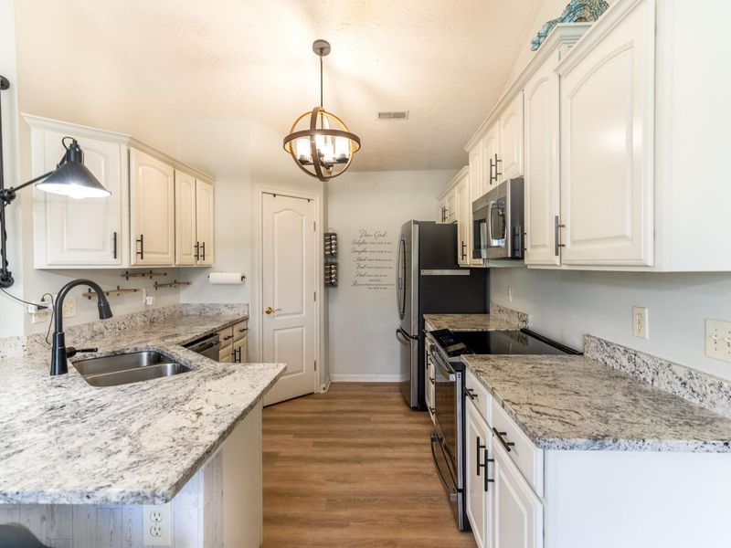 1608 Ashley Court, Unit 304, Florence, KY 41042 Photo 11