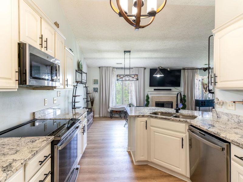 1608 Ashley Court, Unit 304, Florence, KY 41042 Photo 12