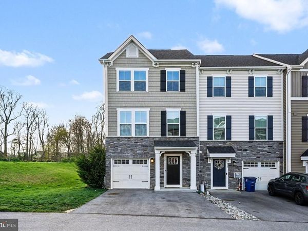 211 SUGAR MAPLE SQUARE, DOWNINGTOWN, PA 19335