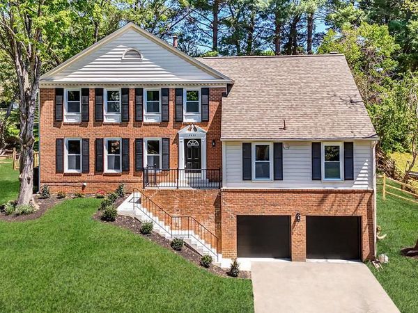 9933 DELLCASTLE ROAD, GAITHERSBURG, MD 20886