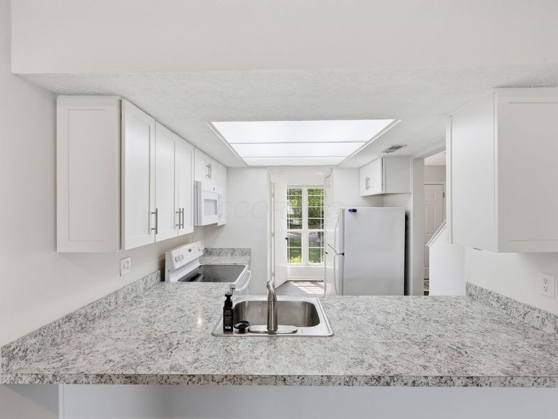 5908 Aqua Bay Drive, Columbus, OH 43235 Photo 13