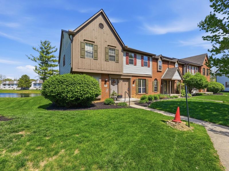 5908 Aqua Bay Drive, Columbus, OH 43235 Photo 2