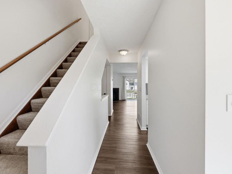 5908 Aqua Bay Drive, Columbus, OH 43235 Photo 5