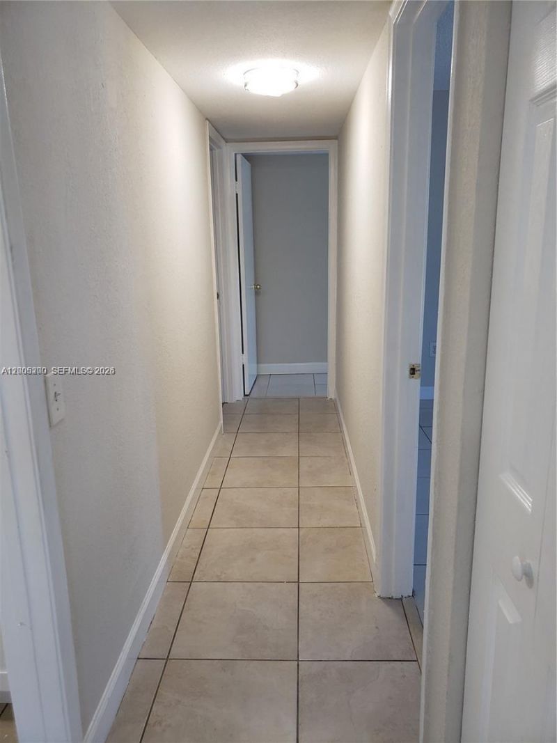 4550 W 16th Ave, Unit 301, Hialeah, FL 33012 Photo