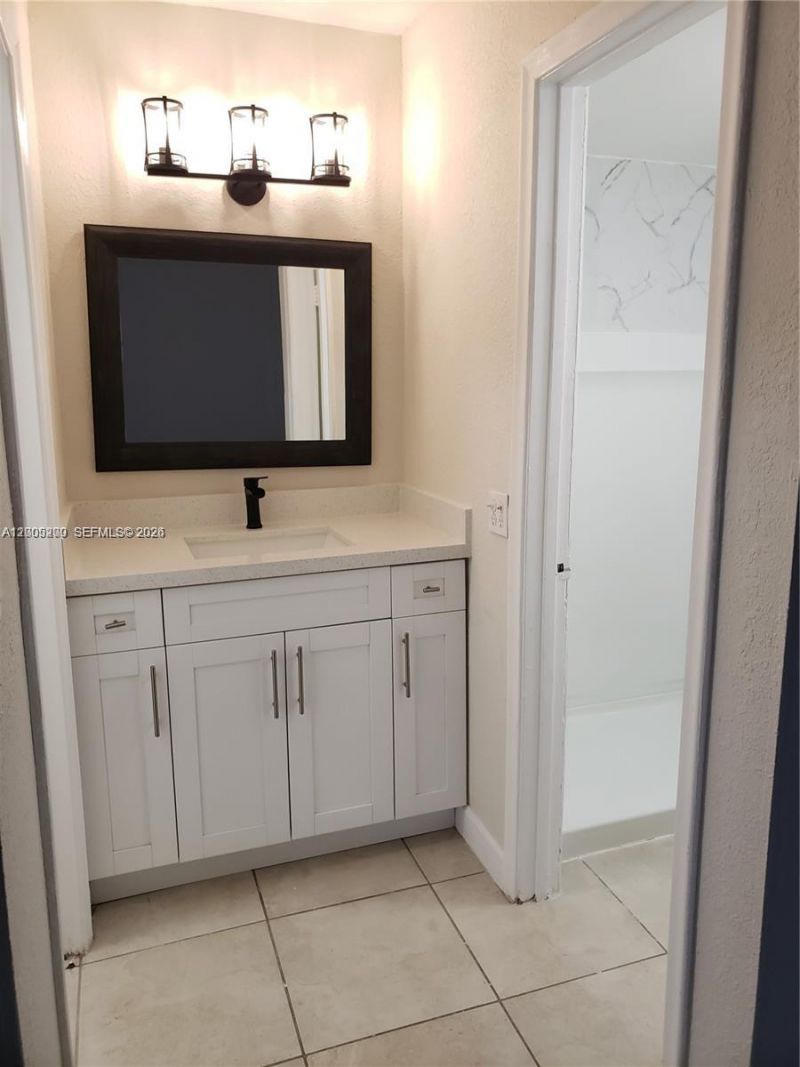 4550 W 16th Ave, Unit 301, Hialeah, FL 33012 Photo