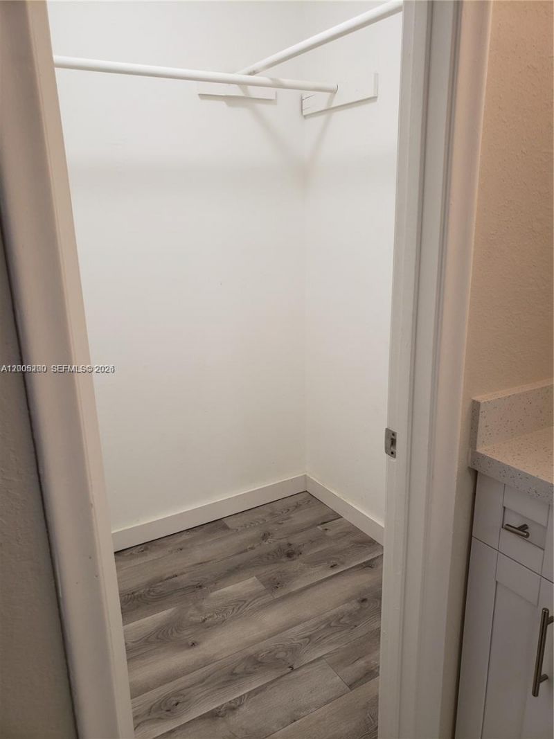 4550 W 16th Ave, Unit 301, Hialeah, FL 33012 Photo