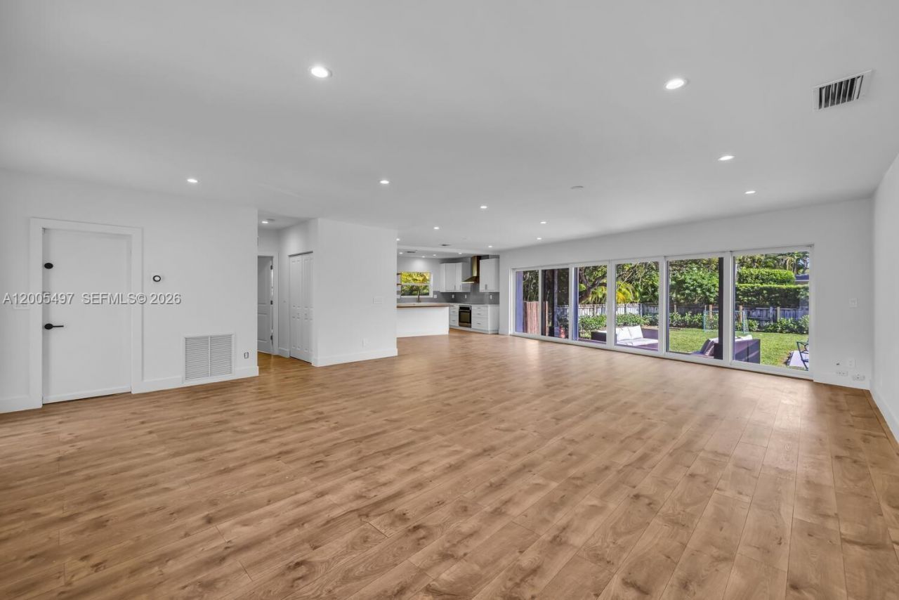 1411 NE 101st St , Miami Shores, FL 33138 Photo