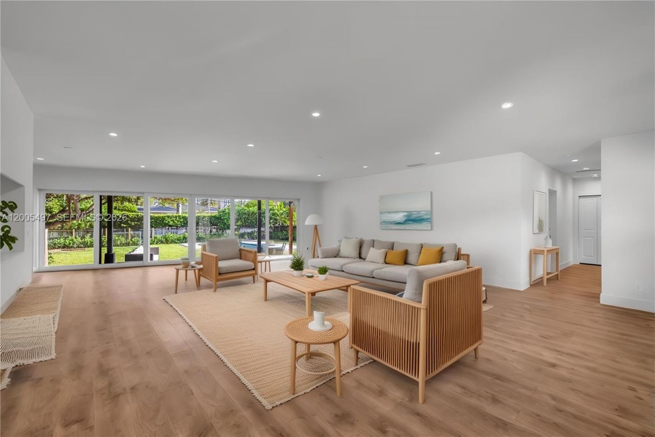 1411 NE 101st St , Miami Shores, FL 33138 Photo
