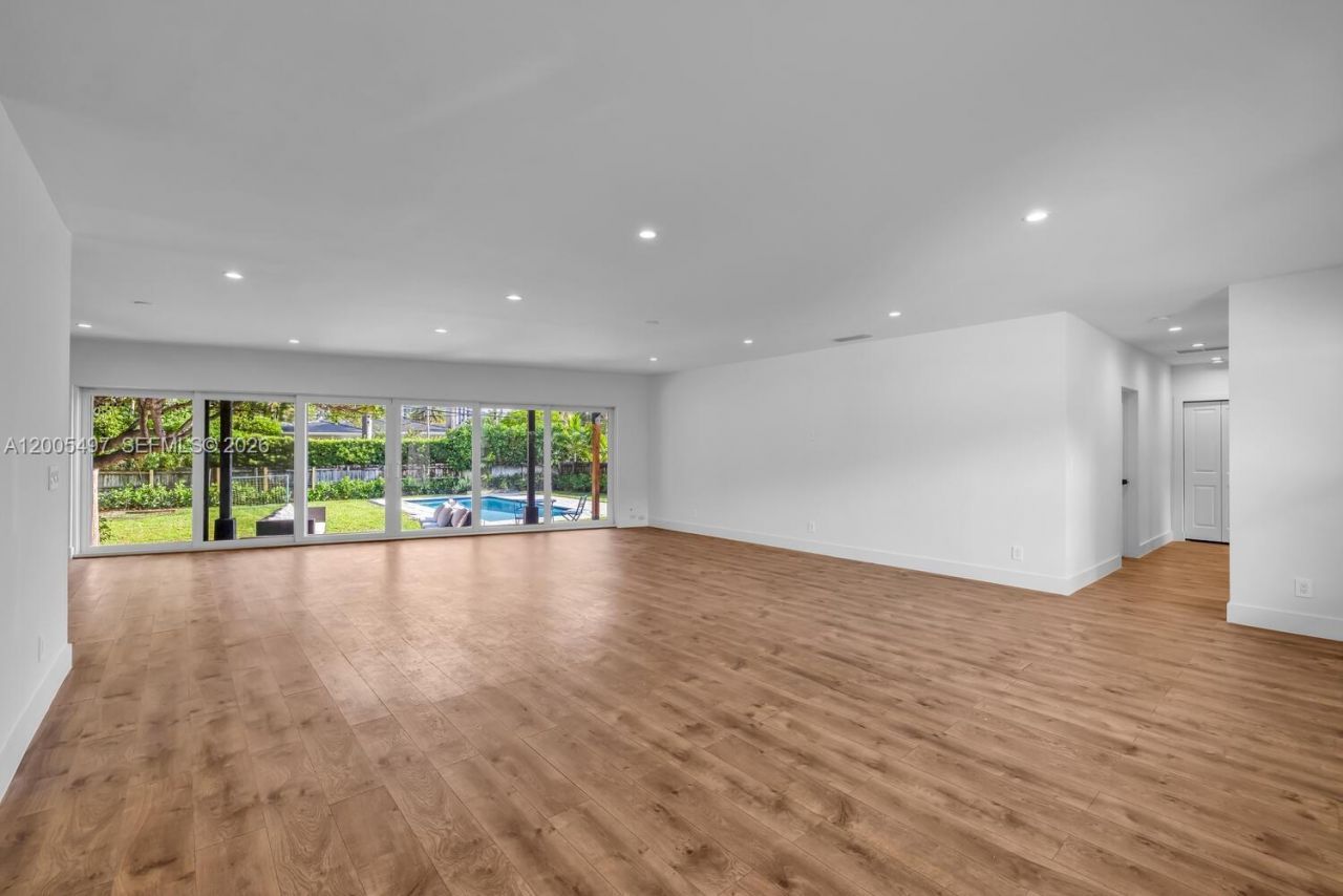 1411 NE 101st St , Miami Shores, FL 33138 Photo