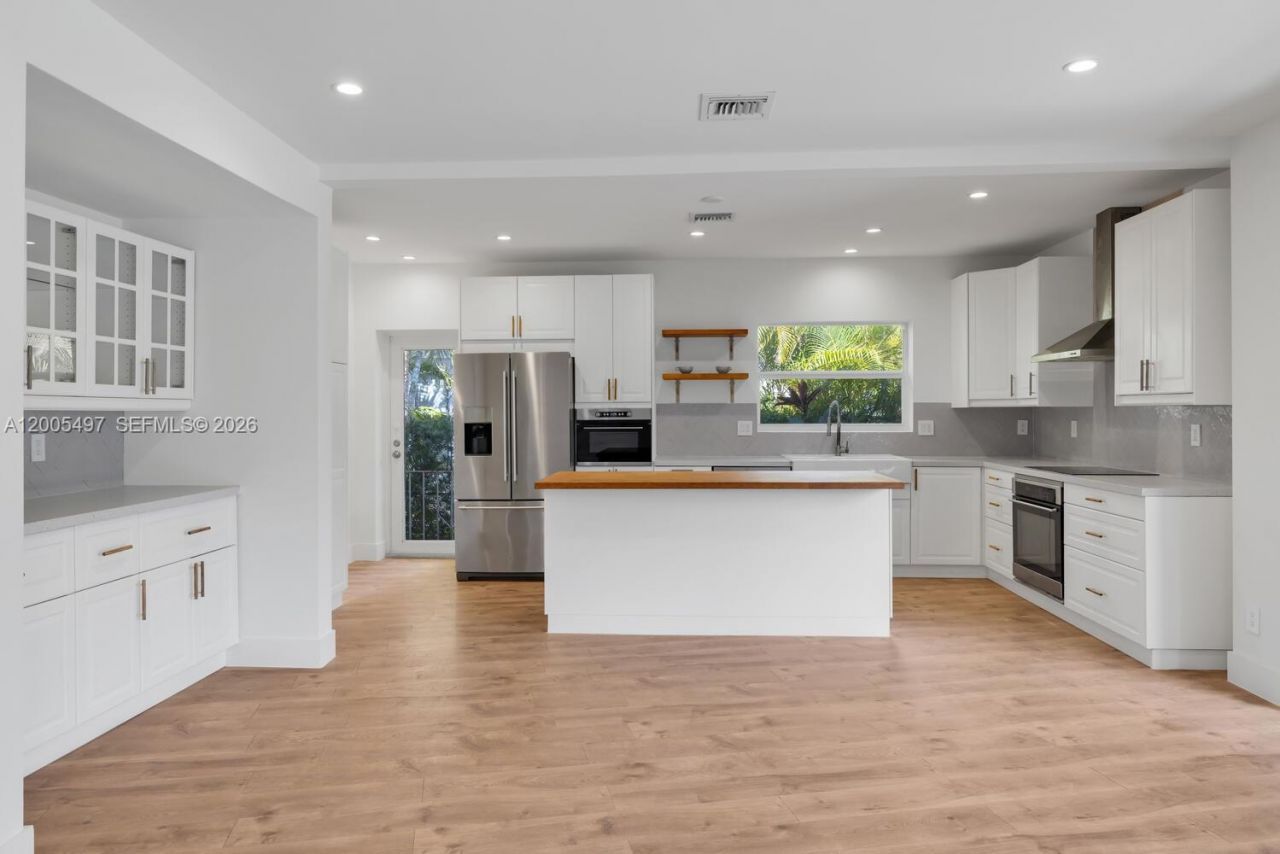 1411 NE 101st St , Miami Shores, FL 33138 Photo