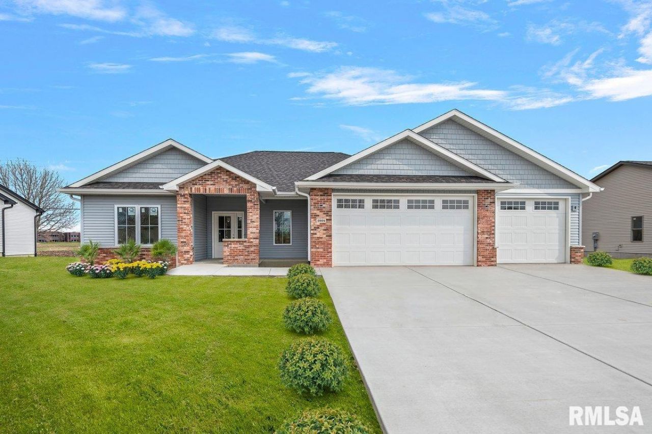 2924 Happy Landing Drive, Springfield, IL 62711 Main Photo