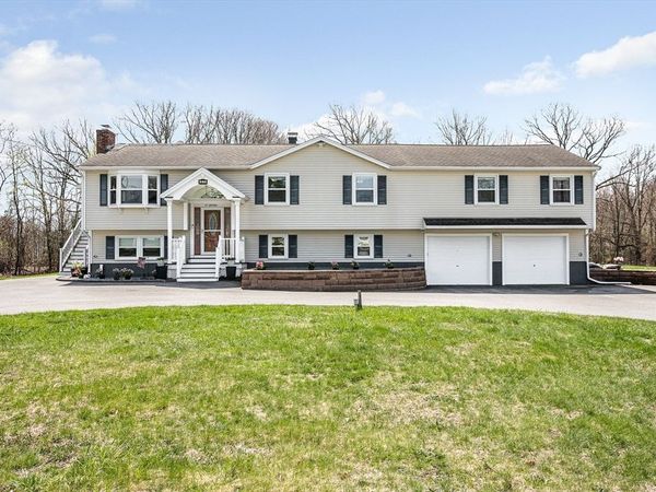 97 Ansonia Ave, Dracut, MA 01826
