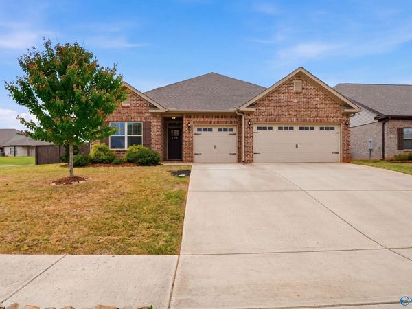100 Vedra Circle, Meridianville, AL 35759