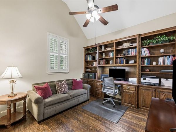 841 Sword Bridge Drive, Lewisville, TX 75056