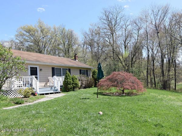 32 Old Route 199 , Red Hook, NY 12571