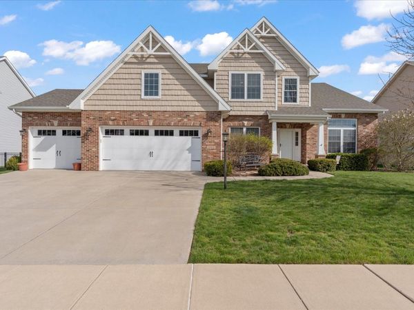 1108 White Oak Road , Mahomet, IL 61853