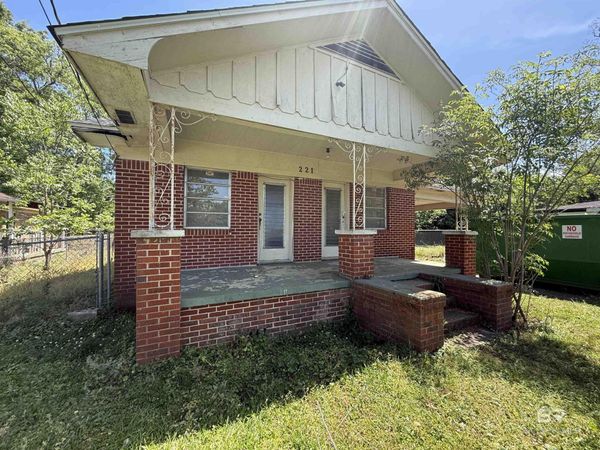 221 Leonard Avenue, Prichard, AL 36610