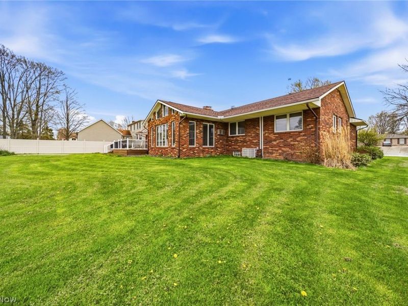 1584 Hemlock Drive, Ashtabula, OH 44004 Photo 11