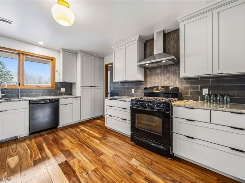 1584 Hemlock Drive, Ashtabula, OH 44004 Photo 24