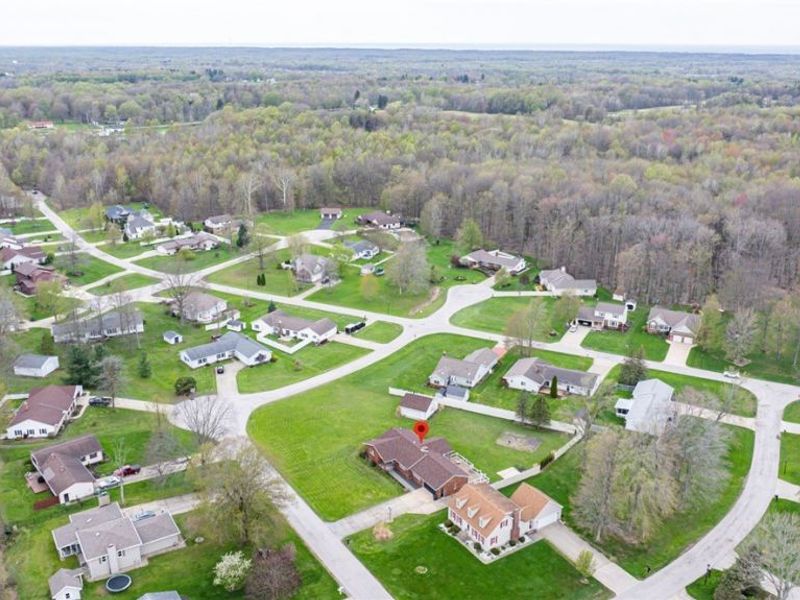 1584 Hemlock Drive, Ashtabula, OH 44004 Photo 4