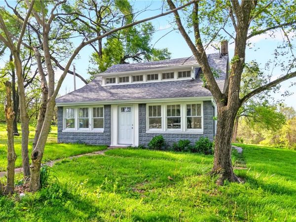 127 Rose Rd , Mount Pleasant, PA 15666