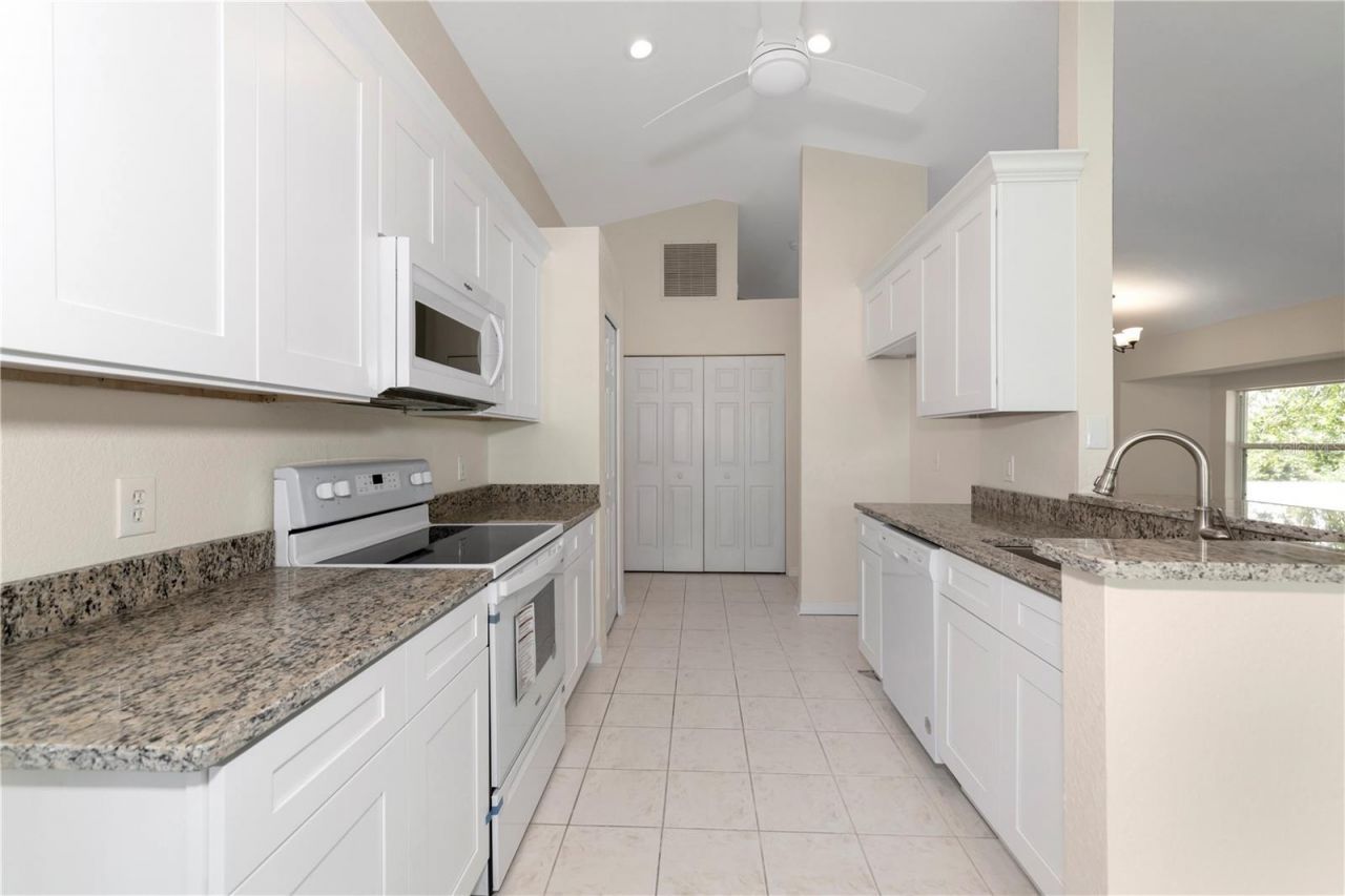 1401 Hedgewood Circle , North Port, FL 34288 Photo