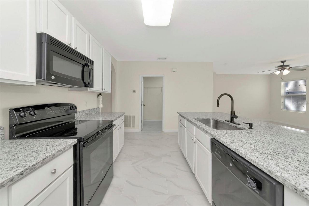 15517 Rose Grove Drive, Bradenton, FL 34212 Photo