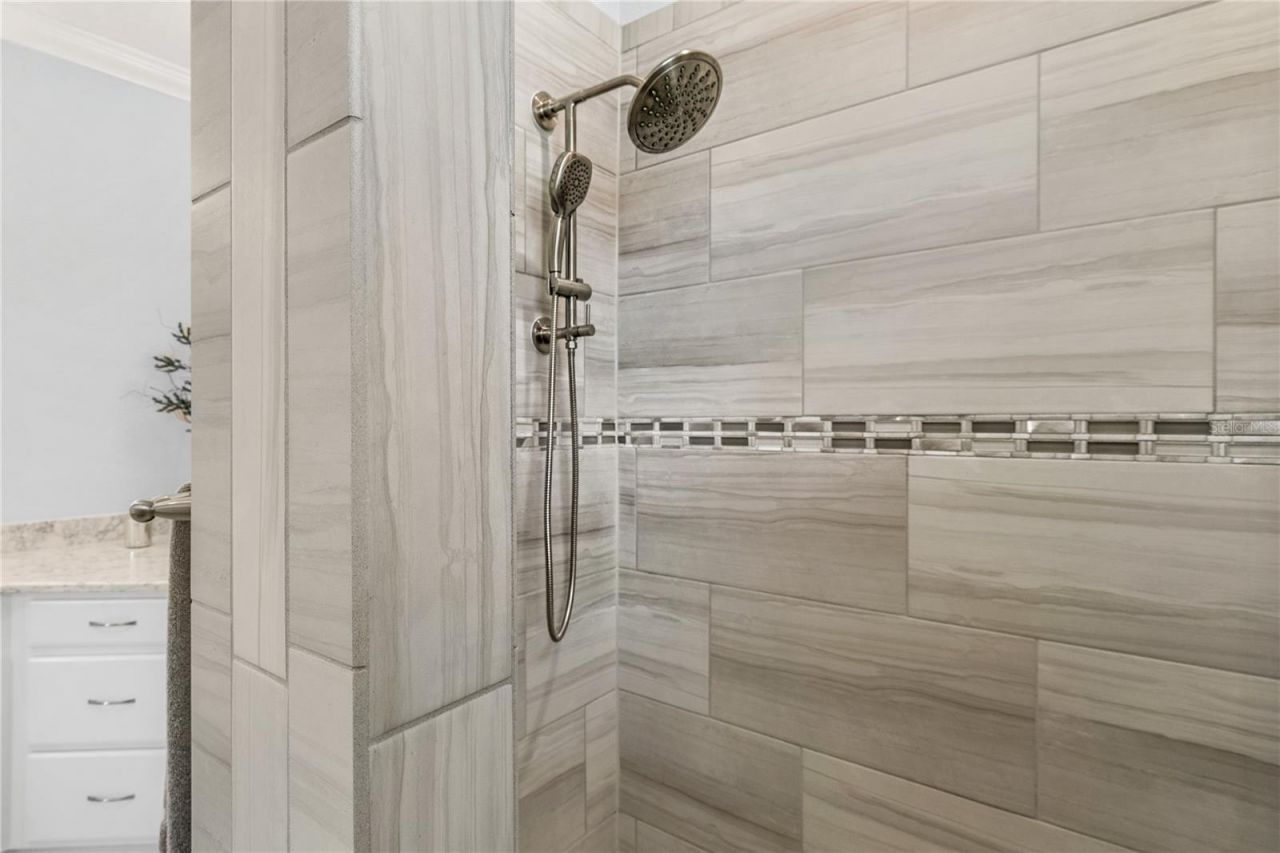 8492 Hartford Way , Mount Dora, FL 32757 Photo