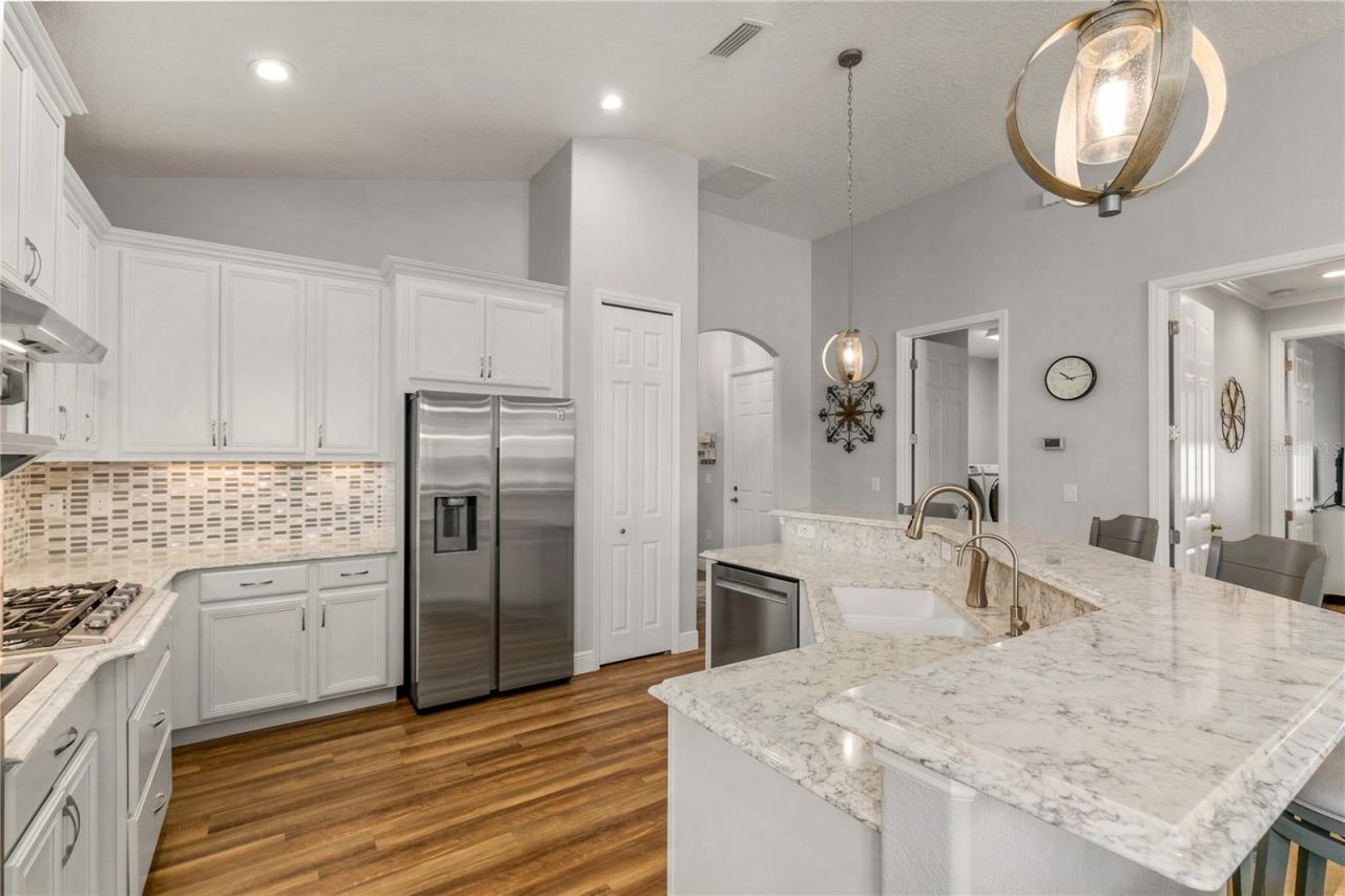 8492 Hartford Way , Mount Dora, FL 32757 Photo