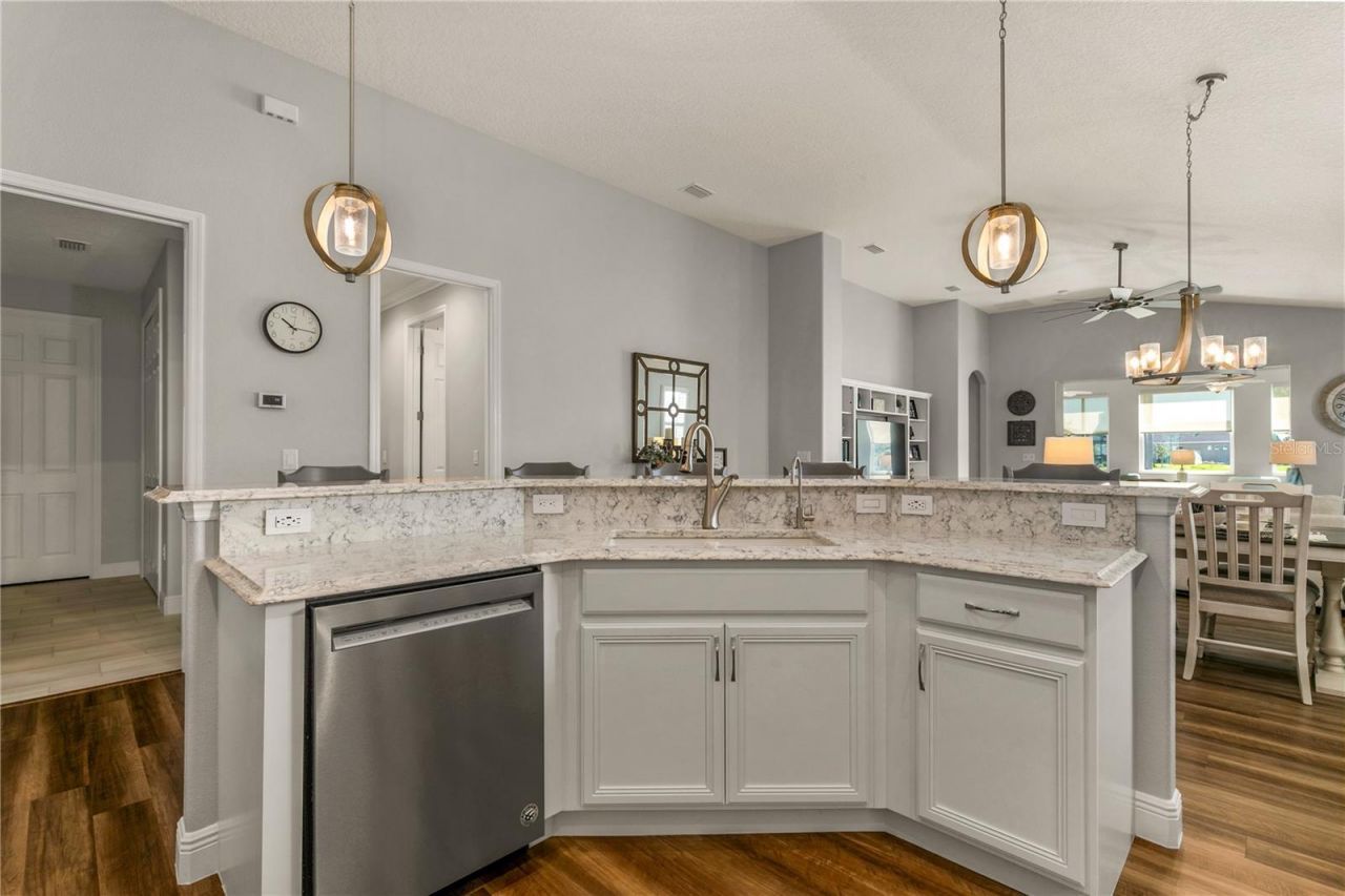 8492 Hartford Way , Mount Dora, FL 32757 Photo