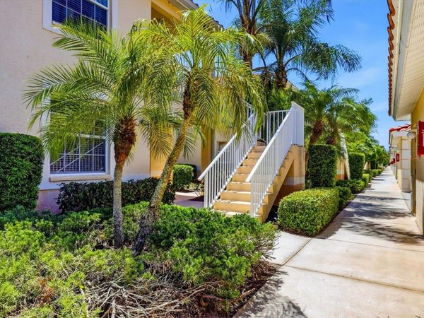 4270 VICENZA DRIVE , Unit B40, VENICE, FL 34293