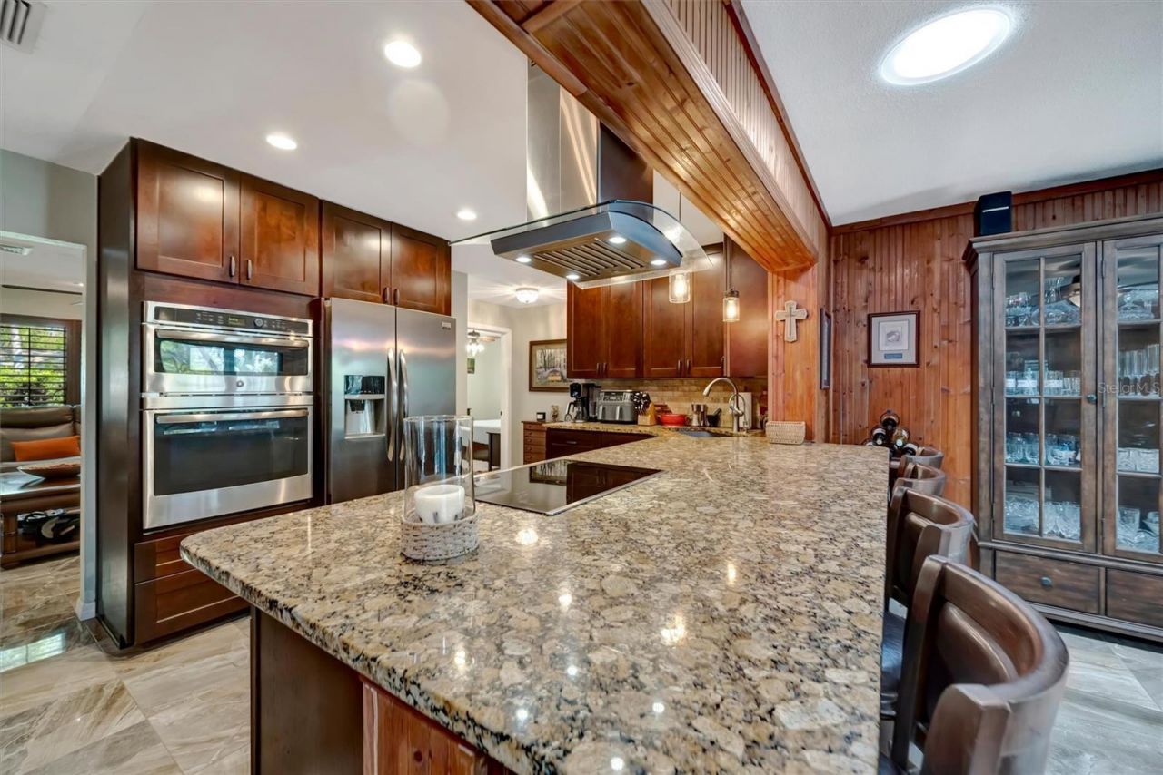 9782 55th Avenue N, Saint Petersburg, FL 33708 Photo