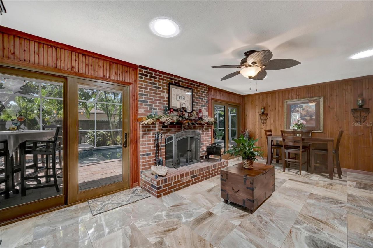 9782 55th Avenue N, Saint Petersburg, FL 33708 Photo