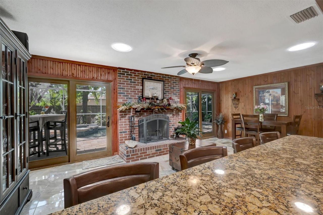 9782 55th Avenue N, Saint Petersburg, FL 33708 Photo