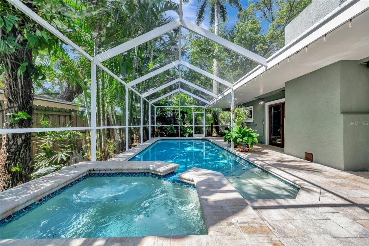 9782 55th Avenue N, Saint Petersburg, FL 33708 Photo