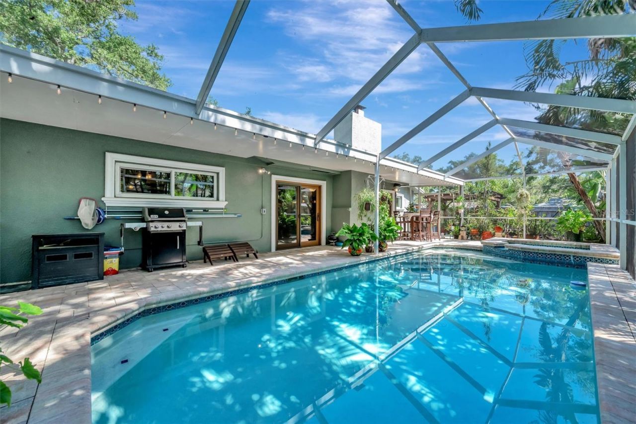 9782 55th Avenue N, Saint Petersburg, FL 33708 Photo