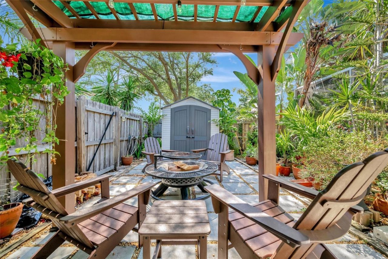 9782 55th Avenue N, Saint Petersburg, FL 33708 Photo